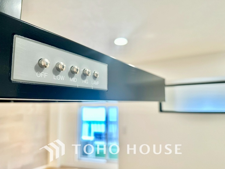 その他 【KITCHEN】◆開放的◆後片付けが楽なシステムキッチン。収納スペースの充実！