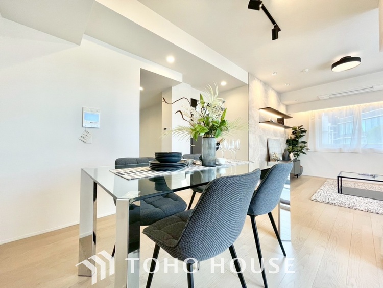 内装 【LIVING】◆Sunshine◆光が燦々と入り、いるだけで気持ちいい。「開放的でゆとりあるお部屋です。」