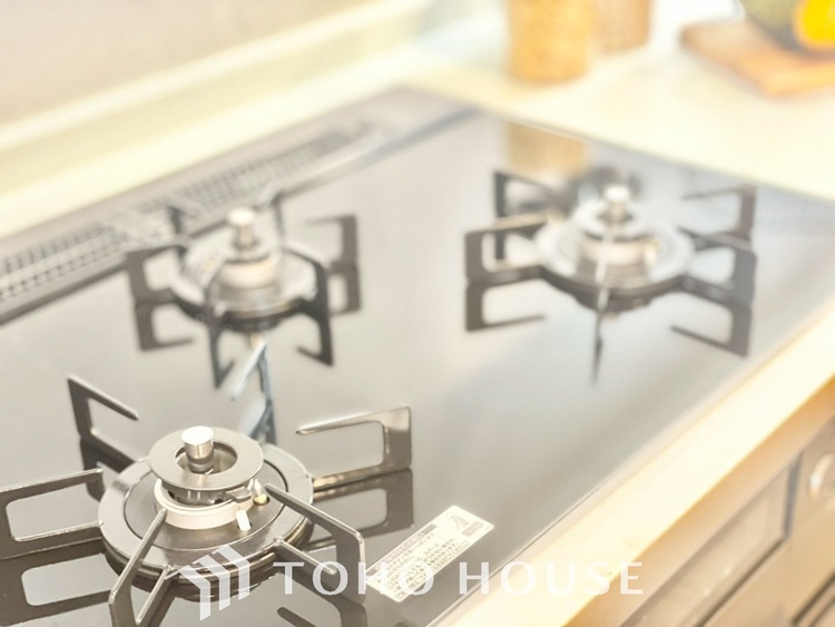 キッチン 【KITCHEN】◆家族のおはよう◆の声を笑顔で迎えてあげられるシステムキッチン。朝ごはんが楽しみでちょっと早起きしたくなるんです。