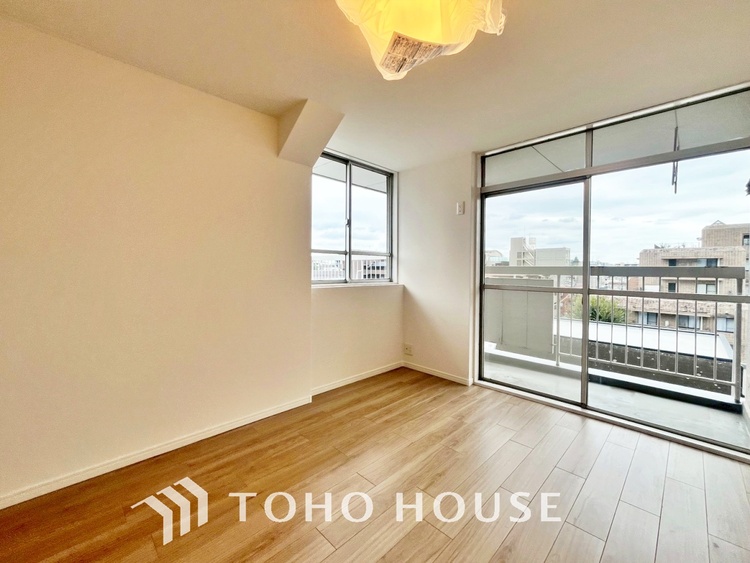 内装 【PRIVATE ROOM】◆快適◆な暮らしに不可欠な収納スペース。快適さとともに思い出も詰まっていく。