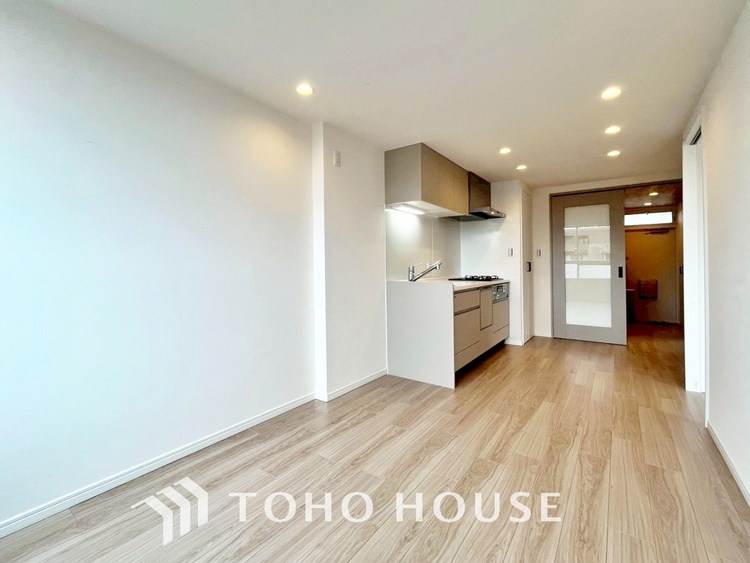 内装 【LIVING】◆住む喜び、楽しさ、感動◆を君と共有したい。いつまでもずっと家族を見渡せるこの広い空間で。