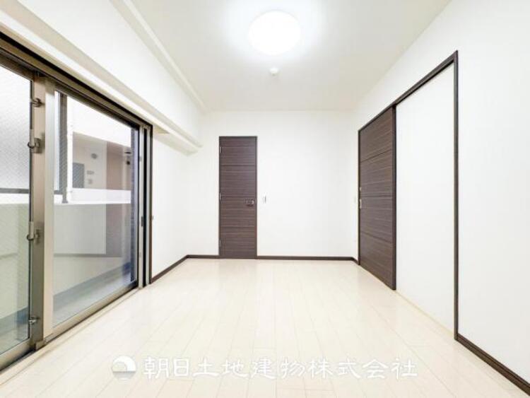 内装 趣味・感性で個性的に飾って頂けるようシンプルに仕上げてあります。