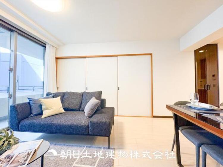 キッチン 家族や友人との時間など、１番多くの時間を過ごす空間だからこそ落ち着いた空間になります。