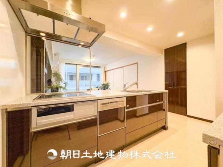 風呂 毎日使う場所だからこそ、ストレスなく使えて、スムーズな家事ができる空間になっております。