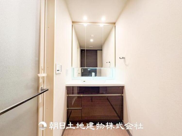 トイレ 慌ただしい1日が始まり、充実した1日の終わりを締めくくる洗面所。