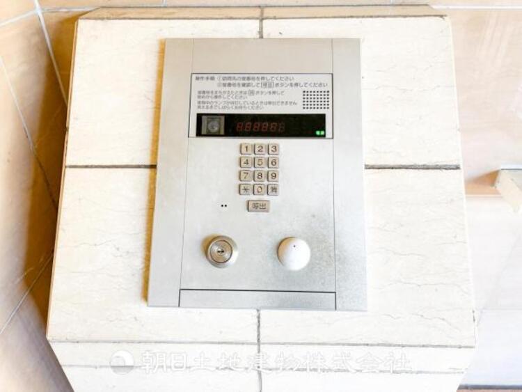 バルコニー 防犯上安心なオートロック機能！カメラ機能付きなので訪問者の確認もできます。