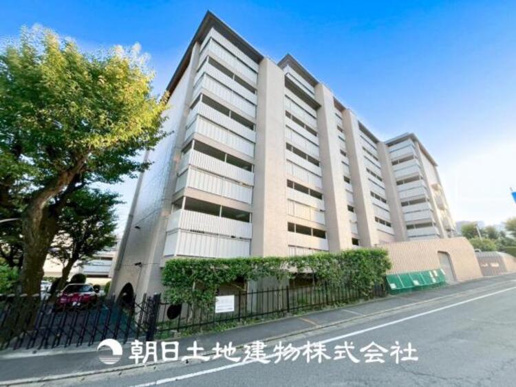 外観 【外観写真】その家から感じられる、気品・上質・重厚感・極細やかさ、そのすべては見た者に安らぎを与える特別な空間です。ここに住むからこそ意味がある。すべての（始まり）をここから迎えましょう。