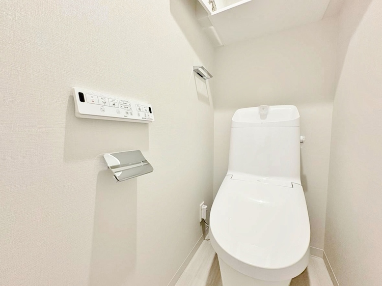 トイレ 暮らしの中のさりげないひとときの快適さにも、こだわりを、持って設備を配しております。