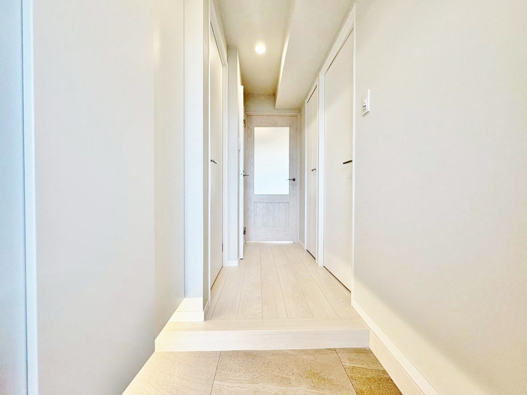 玄関 シューズボックスを完備した玄関です。