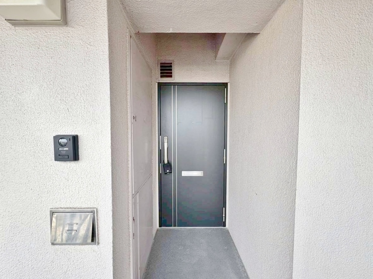 玄関 玄関を開ければ、そこは安らぎのご自宅。