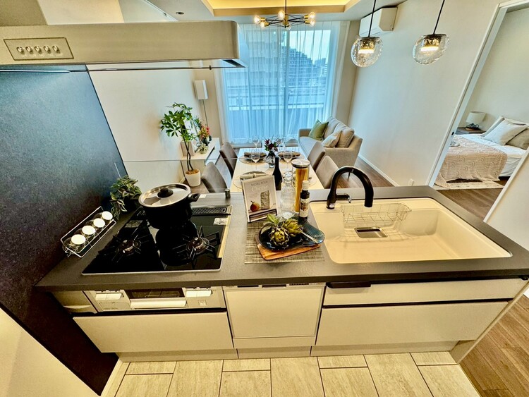 その他 開放感のあるキッチンスペース。調理をしながら、会話も弾みそうですね。