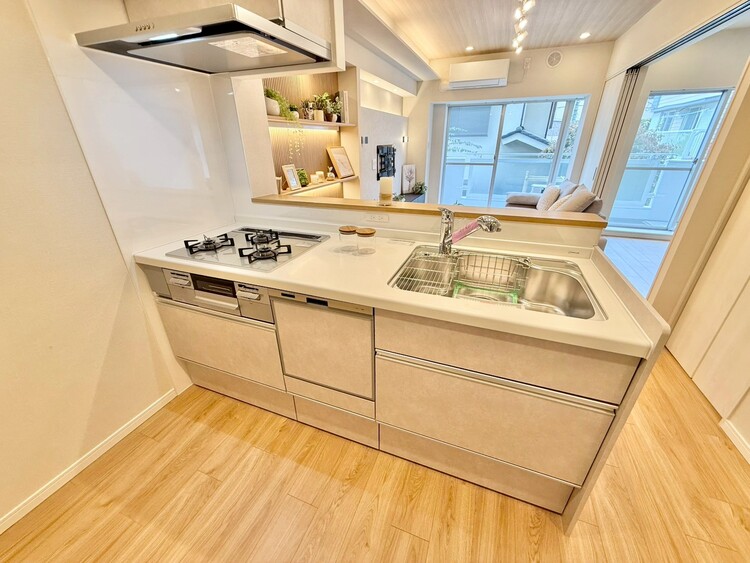 その他 開放感のあるキッチンスペース。調理をしながら、会話も弾みそうですね。