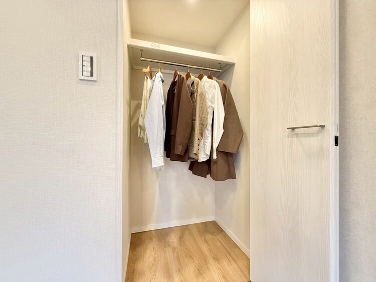 その他 収納スペースが付いていて、お部屋を広く使っていただけます。