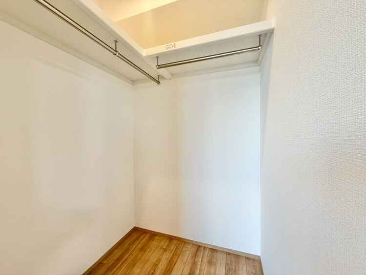 その他 収納スペースが付いていて、お部屋を広く使っていただけます。