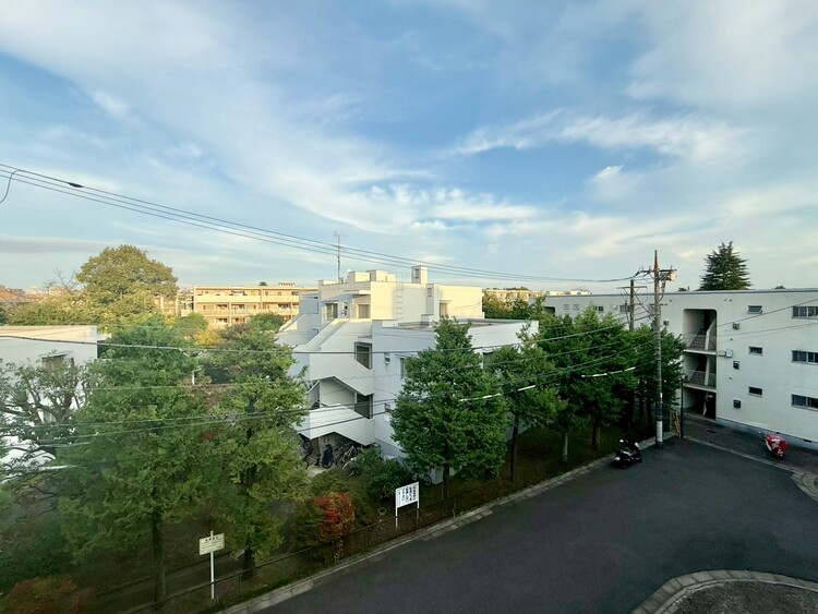 その他 眺望や窓からの景色が良いと、家で過ごす時間も快適です。