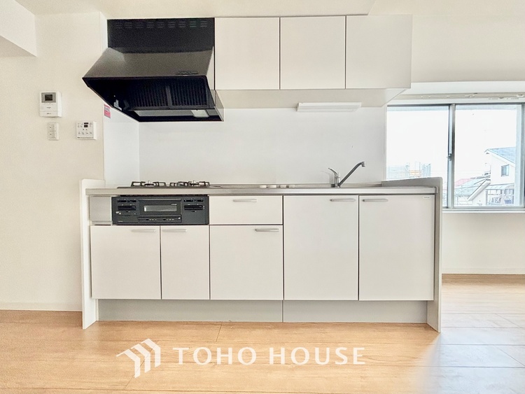 キッチン ◆愛育◆キッチンは家族の絆を育む大切な空間。シンプルで使い易いSystemKitchenで愉しく作る料理は愛情のある美味しいご馳走に。