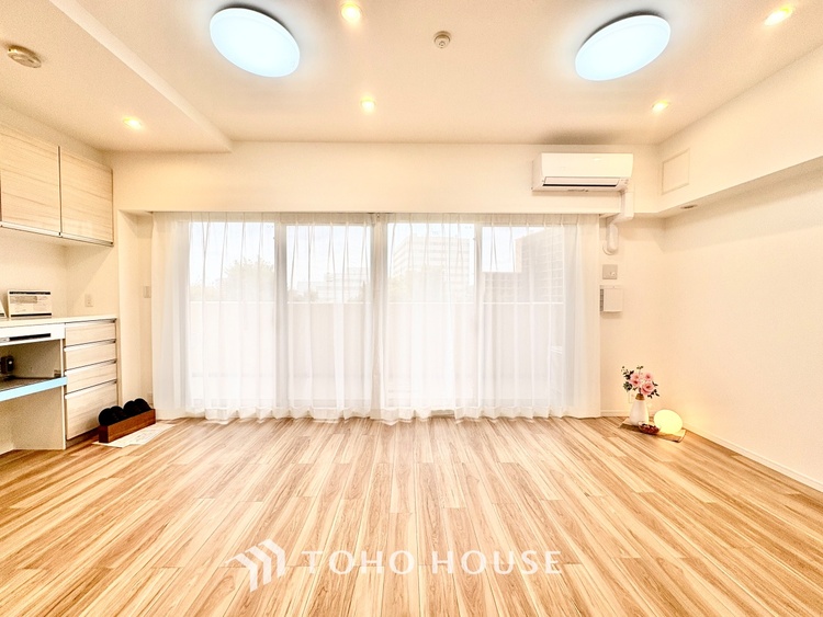 内装 【Green orchestra】◆緑の匂いに誘われて◆目を閉じれば深緑の香り。五感を研ぎ澄まし、日々の疲れを心から癒してくれる。深呼吸するほどに爽やかな薫りたち込める新緑にそと微笑む私達。