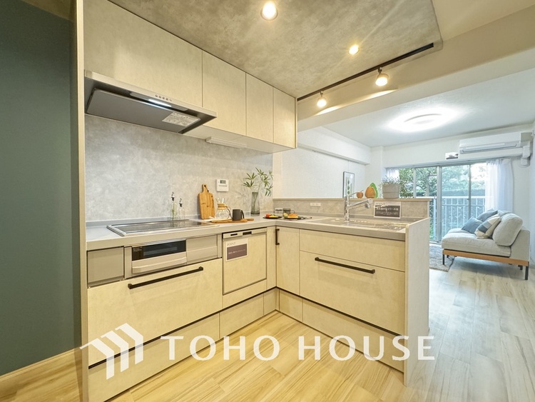 キッチン シンプルな部屋の雰囲気に溶け合うナチュラルキッチン