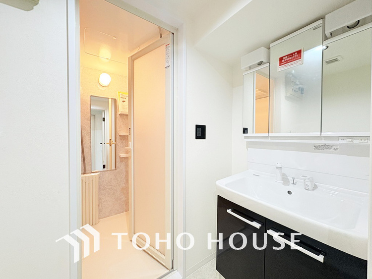 洗面 清潔感のある洗面室