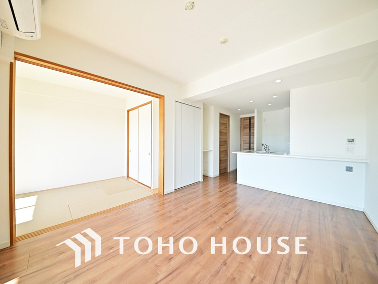 内装 ゆったりとくつろげる上質なリビングダイニング