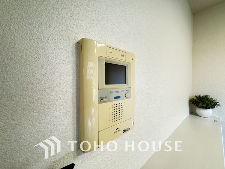 その他 来客が一目でわかるモニター付きインターホン