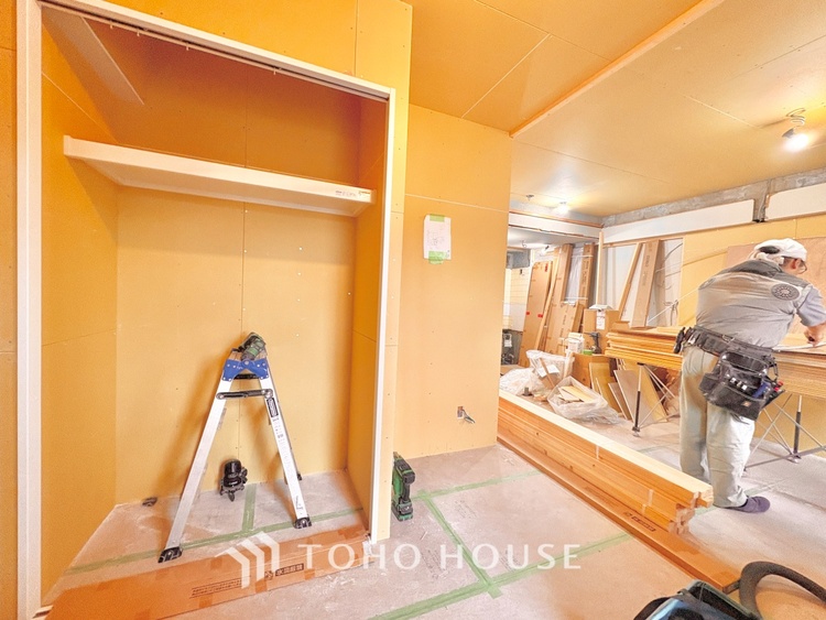 内装 《改装中》寝室は一日の疲れを癒す大切な空間。快適で落ち着けるおすすめの間取りです。