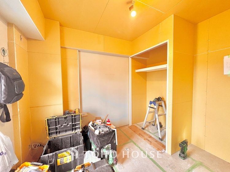 内装 《改装中》現地に実際に行ってみることでしか感じられないことがたくさんあります。周辺環境や街の雰囲気など、たくさんのことを感じていただけます。