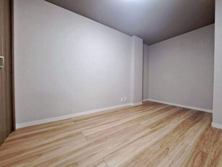 その他 清かで艶やかな時間をもたらしてくれる室内です。