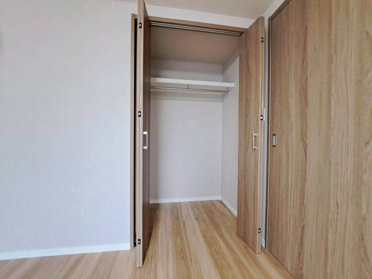 その他 収納スペースが付いていて、お部屋を広く使っていただけます。