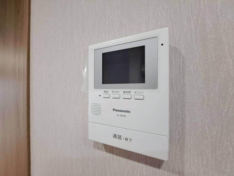 その他 誰が来てもわかる様にモニター付きインターホンを設置。