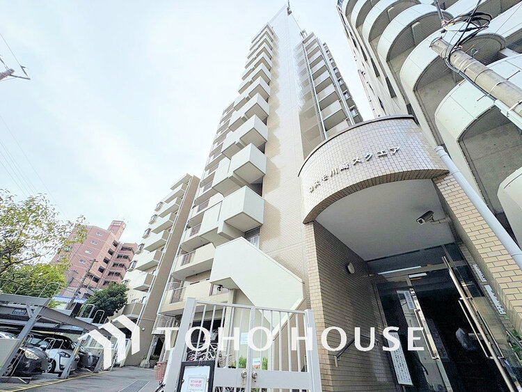 外観 〜8階部分、南西向きにつき陽当り良好〜新規リフォーム済で綺麗な室内〜