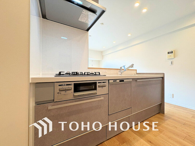 キッチン シンプルな部屋の雰囲気に溶け合うナチュラルキッチン