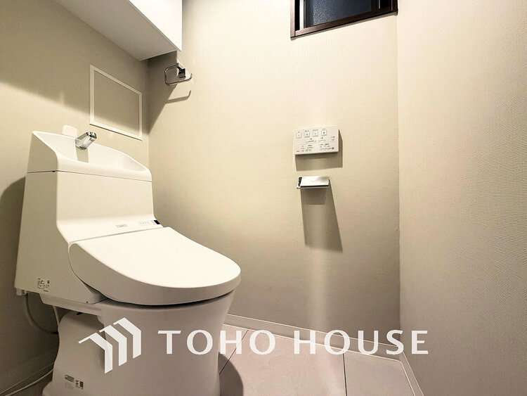 トイレ トイレには快適な温水洗浄便座付