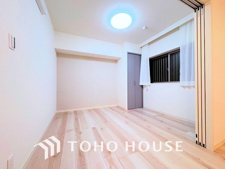 内装 シンプルですっきりとした室内は飽きのこない居心地の良い雰囲気