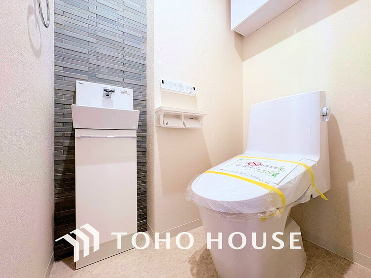 トイレ トイレには快適な温水洗浄便座付