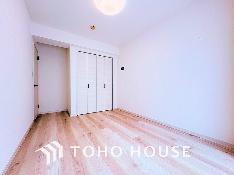 内装 シンプルですっきりとした室内は飽きのこない居心地の良い雰囲気