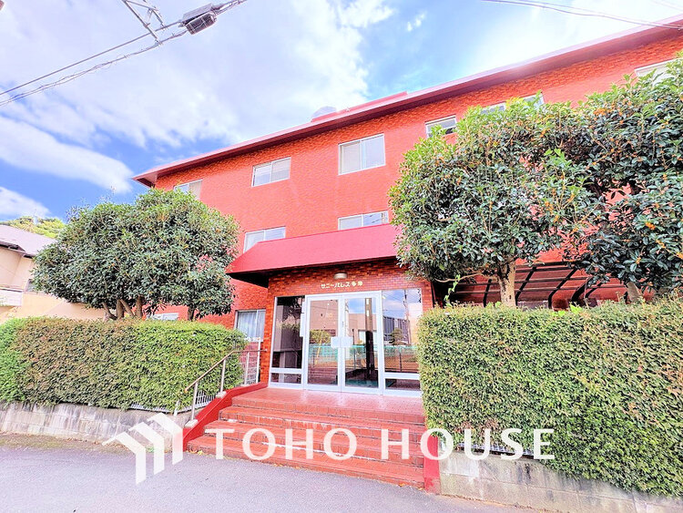 外観 〜専用庭付き1LDKマンション〜たいせつなペットと暮らせます〜