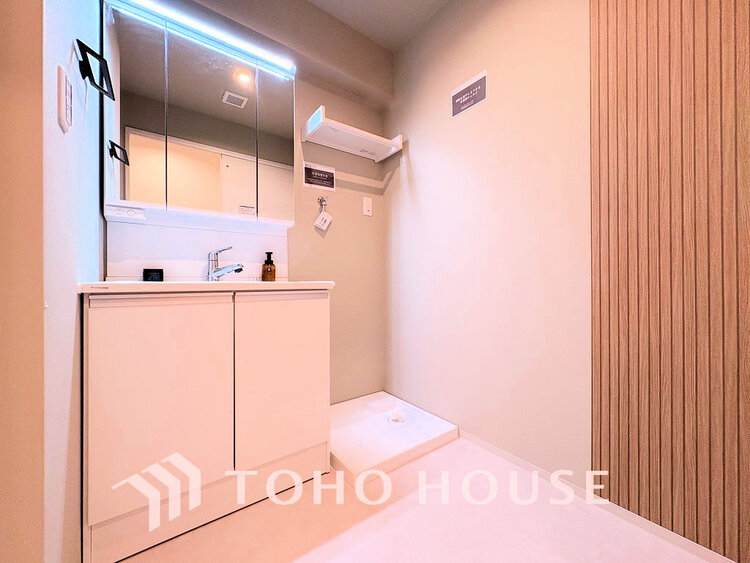 洗面 大きな洗面鏡付き、朝の身支度も楽しくなりますね