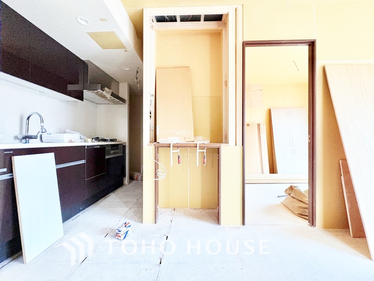 キッチン 【改装中】【KITCHEN】◆開放的◆後片付けが楽なキッチン。収納スペースの充実！