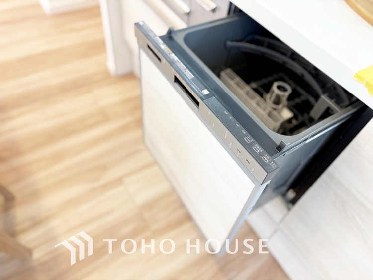 キッチン 【KITCHEN】◆ワクワク◆開放的で機能性も高いシステムキッチン。お子様は毎日のご飯にワクワク！