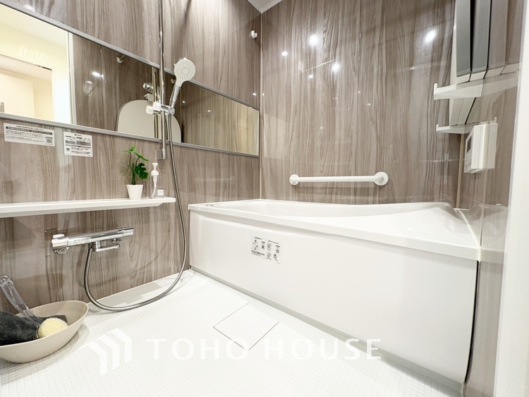 風呂 【BATHROOM】◆プライベートな空間◆simpleだからrelaxできるんです。こころもからだもキレイさっぱり。