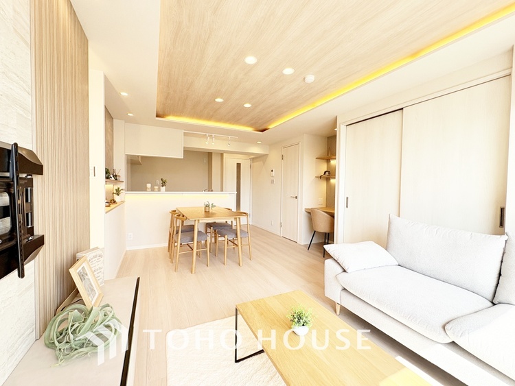 内装 【LIVING】◆住む喜び、楽しさ、感動◆を君と共有したい。いつまでもずっと家族を見渡せるこの広い空間で。