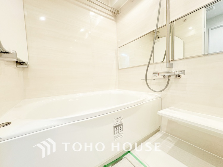 風呂 【BATHROOM】◆プライベートな空間◆simpleだからrelaxできるんです。こころもからだもキレイさっぱり。