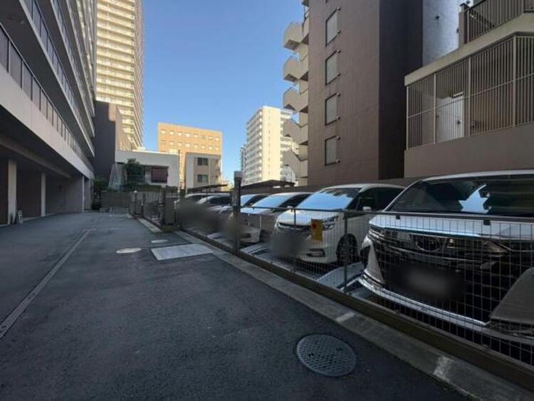 駐車場 駐車場ございます。空き情報は随時ご確認お願いします