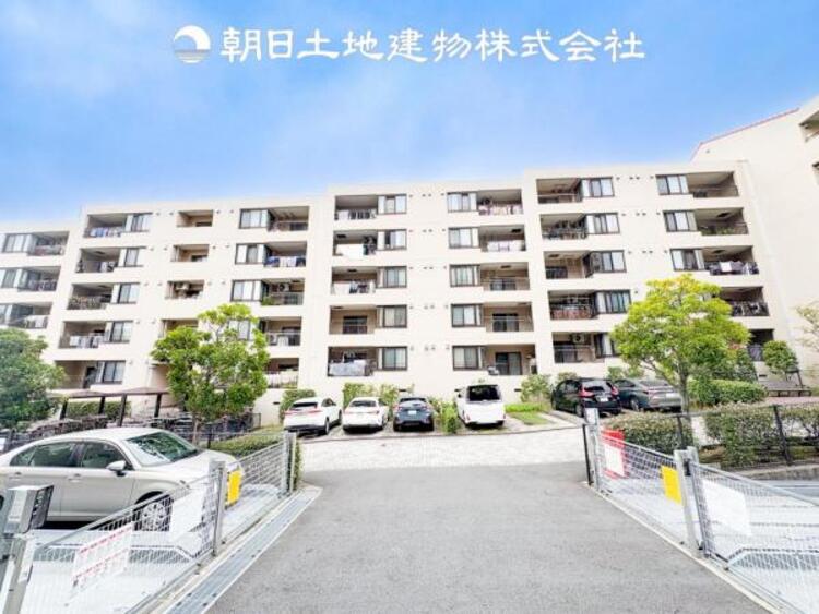 外観 リフォーム中につきリフォーム完了したお部屋も見ることができます。