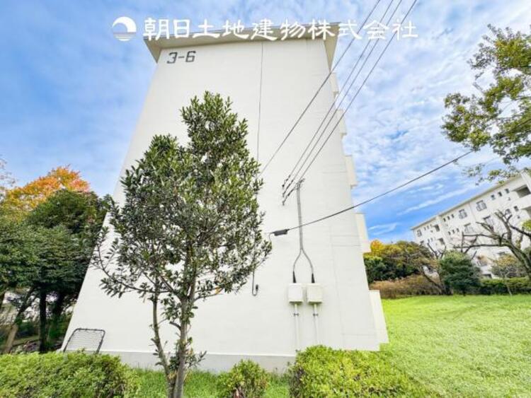 外観 リフォーム中のため参考になるお部屋もお見せできます。お気軽にお問い合わせください！