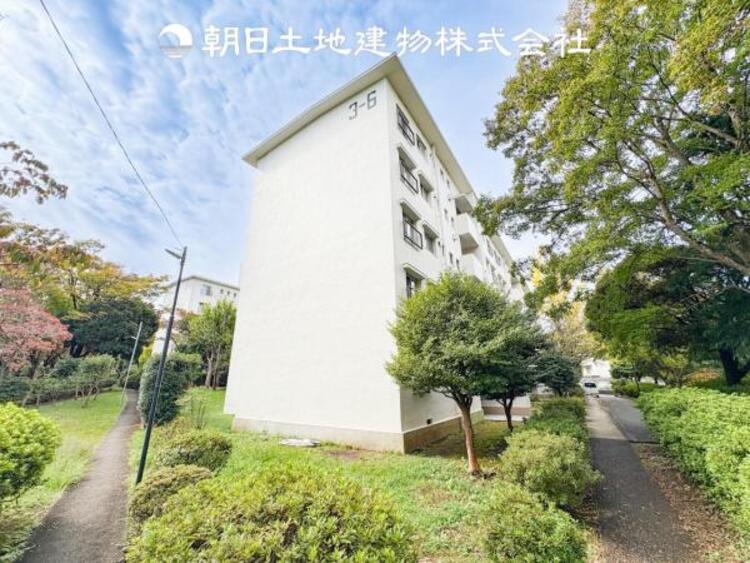 外観 リフォーム中のため参考になるお部屋もお見せできます。お気軽にお問い合わせください！