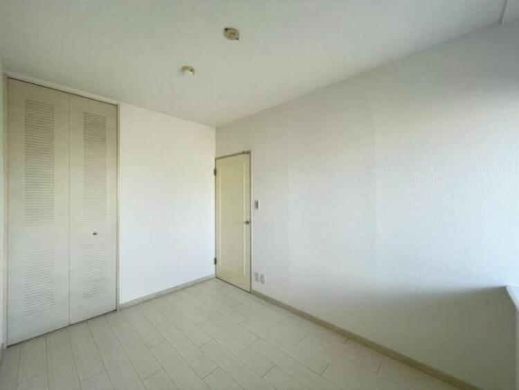 内装 白を基調とした、圧迫感のない内装デザインです。