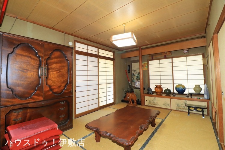 内装 【1F和室】子供の遊び場やお昼寝スペースなど使い方いろいろです