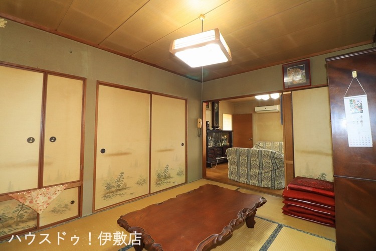 内装 【1F和室】仏間、押し入れ付きの和室